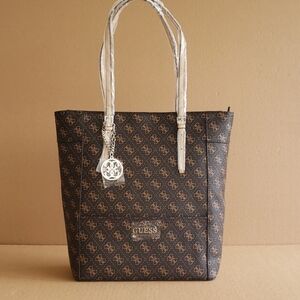 NEW GUESS Logo Purse